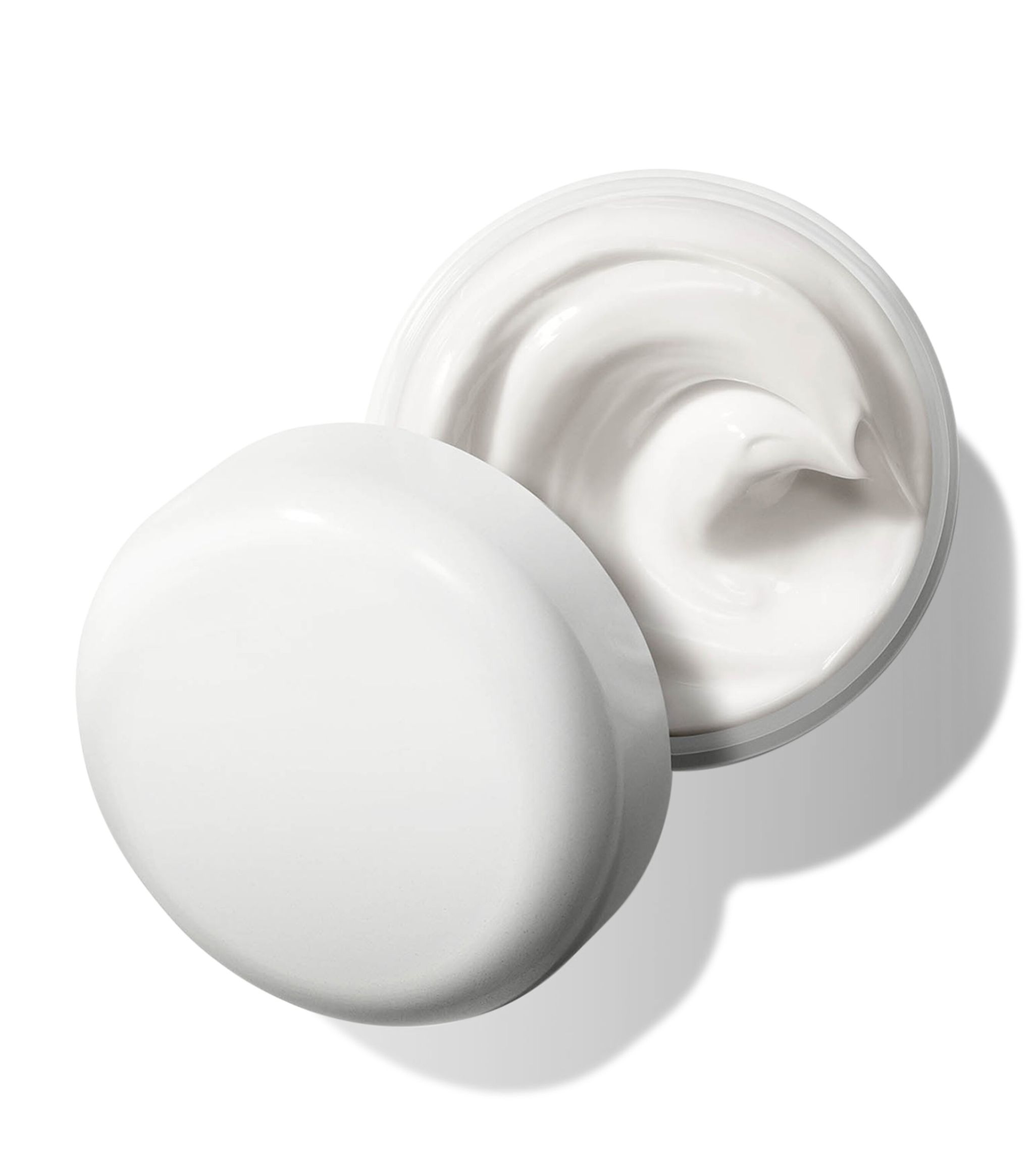 كريم دي لا مير المرطب