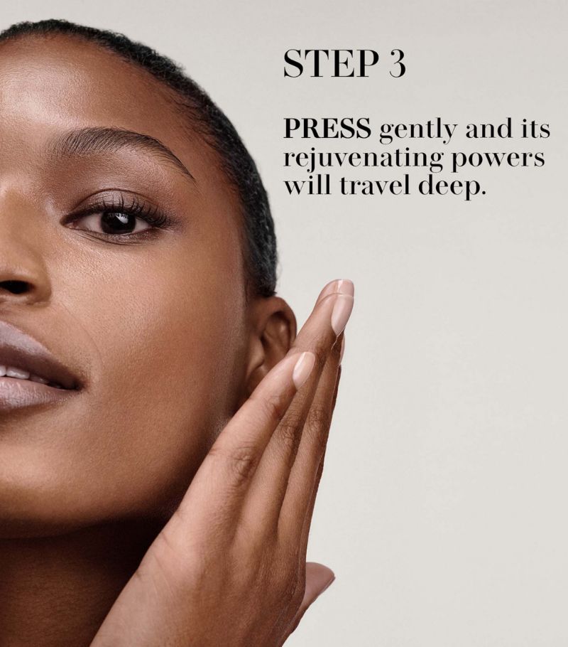 كريم دي لا مير المرطب